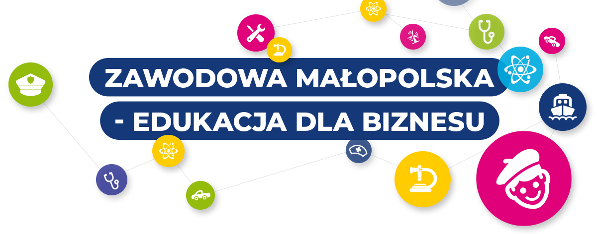 Zdjęcie z pokazu. Dwóch edukatorów stoi w plenerze przed publicznością demonstrując wielki balon.